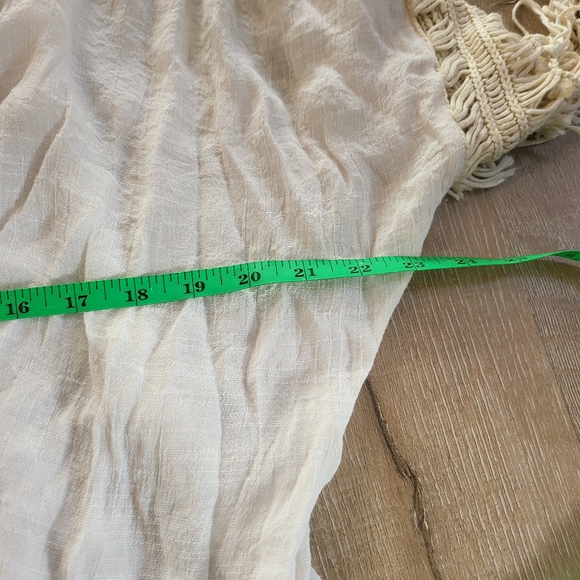 Rebellion Ivory Kimono with Fringe & Detailing - Picture 6 of 13